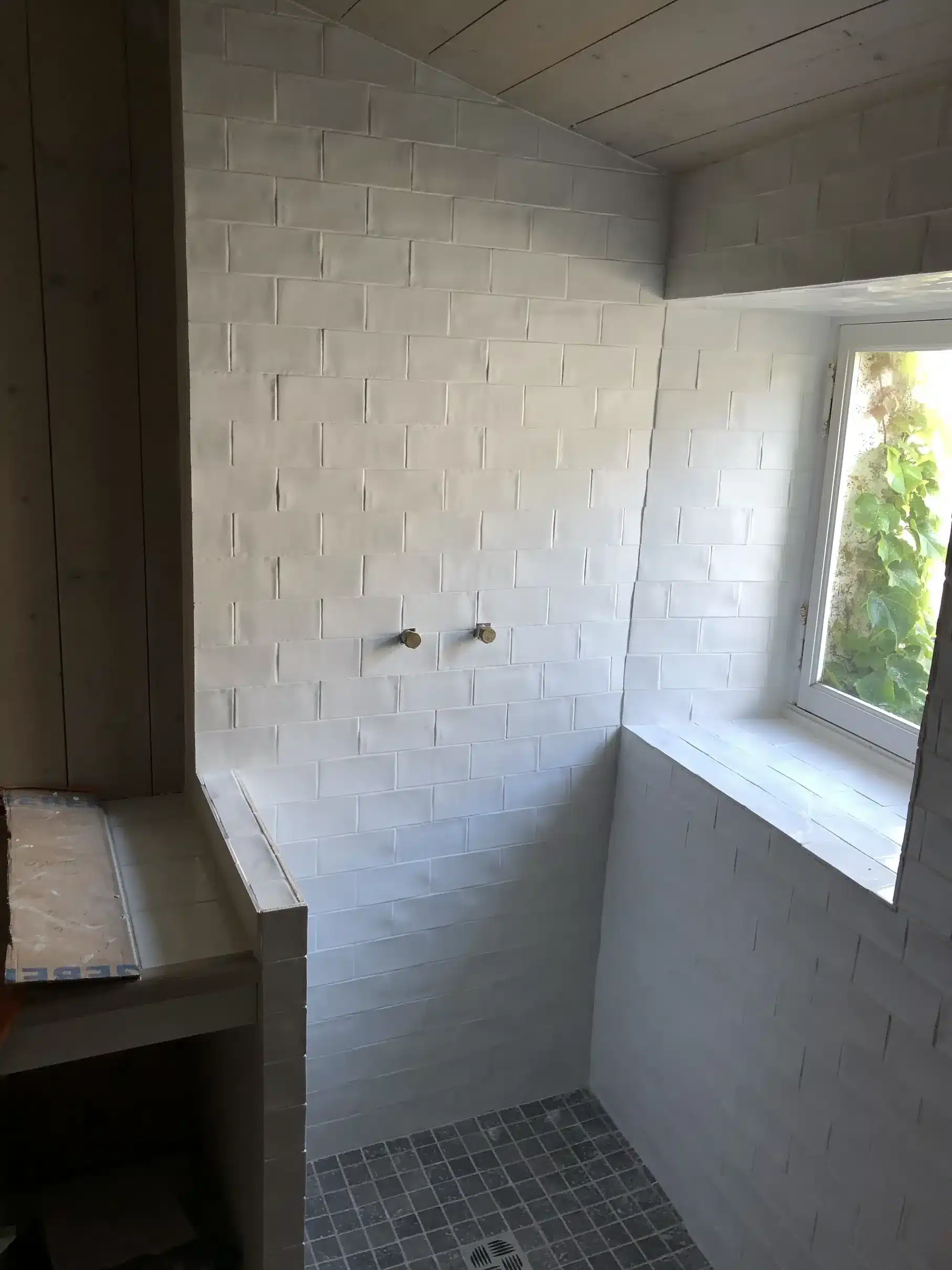 pinaud maçonnerie île de ré dallage carrelage salle de bains